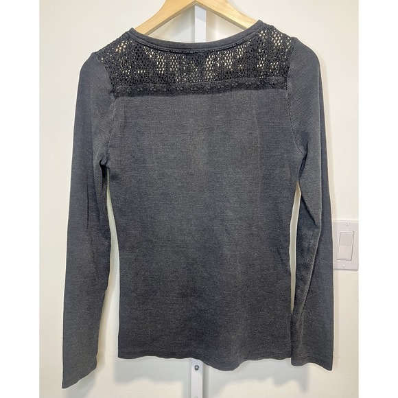 Y2K Lucky Brand SZ S Gray Knit Crochet Detail Long Sleeve Shirt Top Women's - Picture 2 of 7